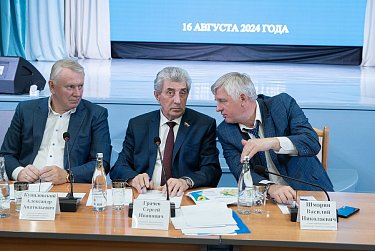 Сергей Грачев: «Муниципальные образования вносят свой вклад в региональное законодательство»